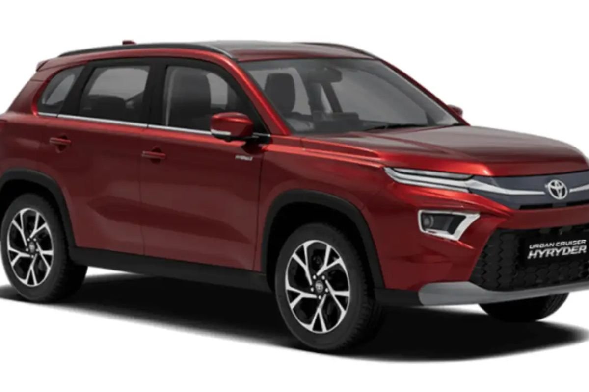 Toyota Urban Cruiser Hyryder SUV র নতুন সংজ্ঞা ভারতের রাস্তায়