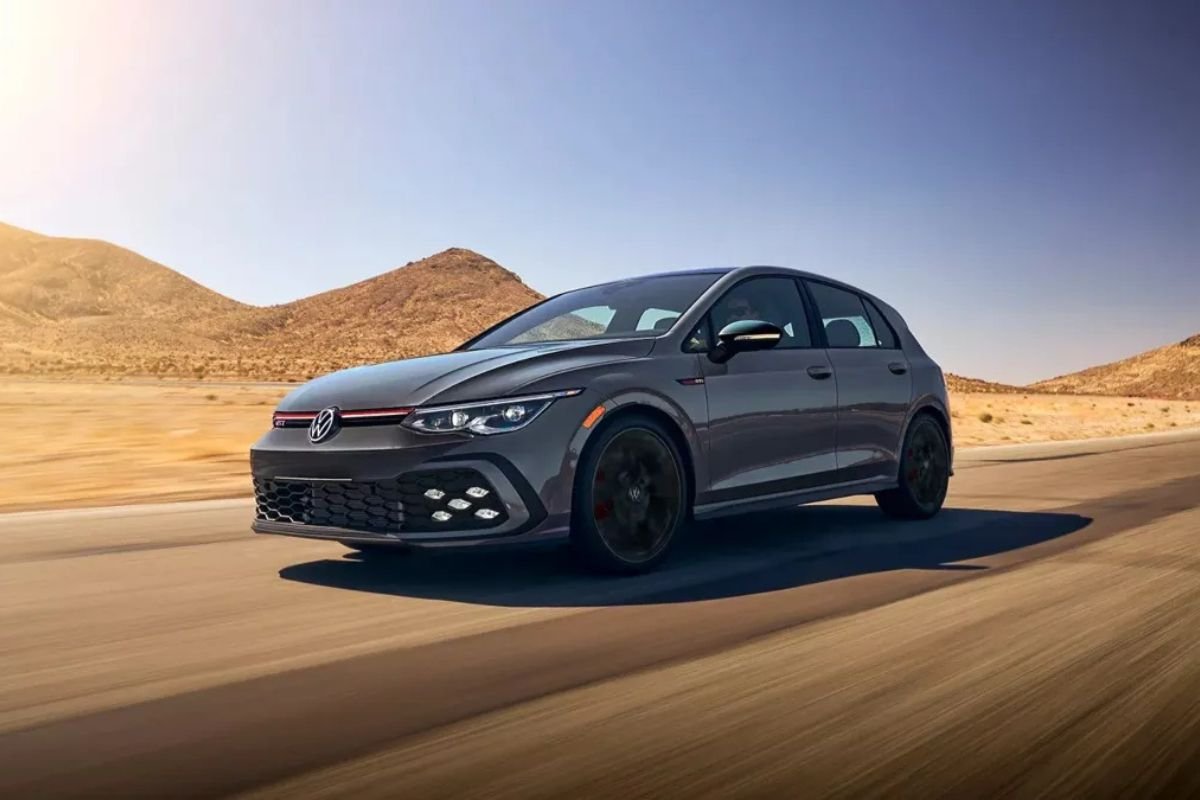 Volkswagen Golf GTI গতির ঝড় আর স্টাইলের নতুন সংজ্ঞা