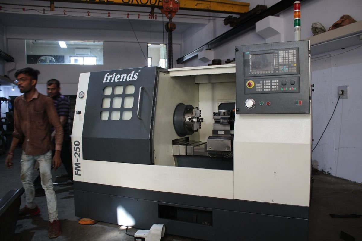 Machinery Business যেখানে প্রযুক্তি আর ইনকাম চলে হাতে হাতে