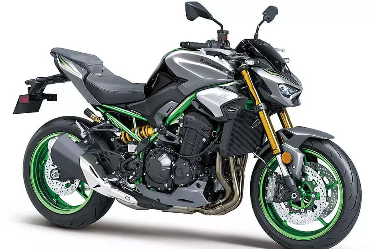  Kawasaki Z900 ১২৫ এইচপি সুপার বাইক মাত্র ৯.৩ লক্ষে