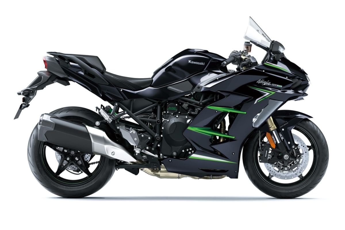 Kawasaki Ninja H2 SX শক্তি এবং আধুনিকতার মিশ্রণ
