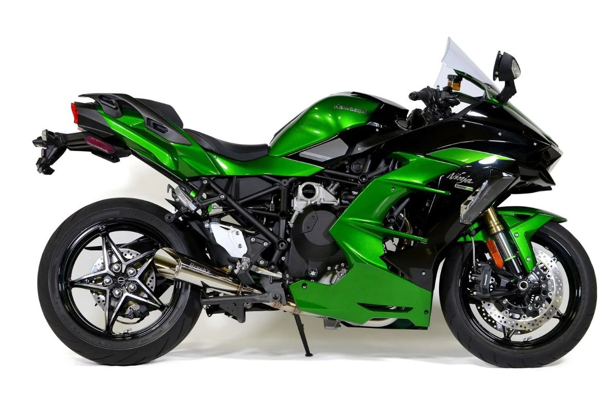Kawasaki Ninja H2 SX শক্তি এবং আধুনিকতার মিশ্রণ