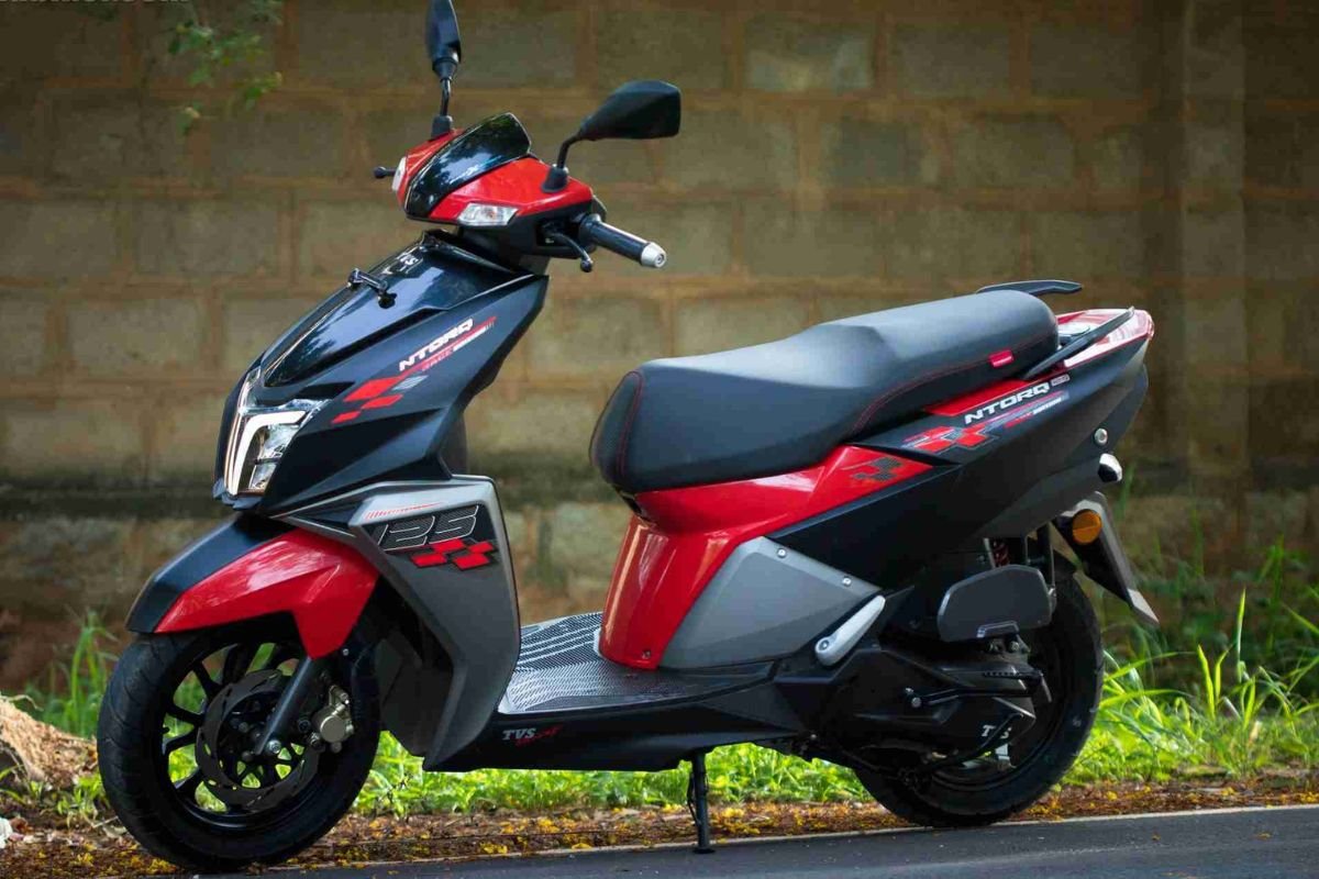 TVS NTORQ 125 স্টাইলিশ এবং শক্তিশালী স্কুটার