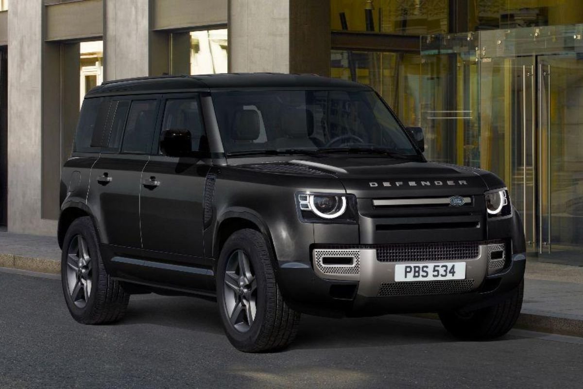 Defender বিলাসিতা আর বুনো পথের অনবদ্য যোদ্ধা
