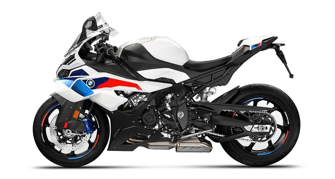 BMW S 1000 RR দিয়ে শুরু হোক আপনার সুপারবাইক স্বপ্নের যাত্রা