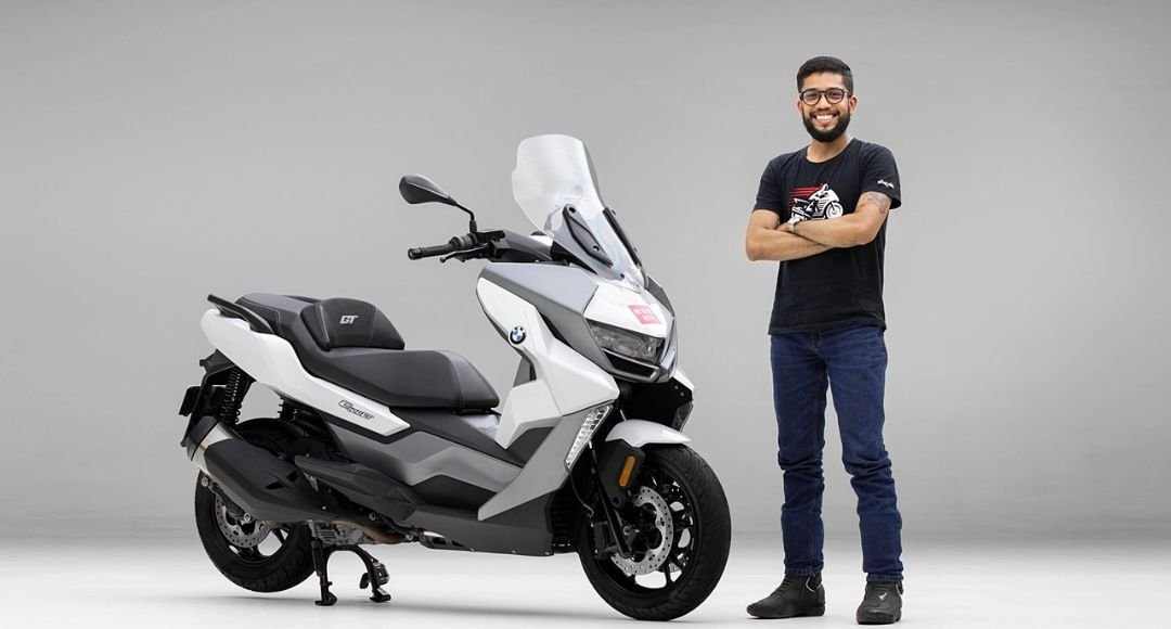 BMW C 400 GT জীবনের গতির সঙ্গে তাল মেলানো এক প্রিমিয়াম স্কুটার, যেখানে স্টাইল, শক্তি আর আধুনিক প্রযুক্তি একসাথে মেলে।