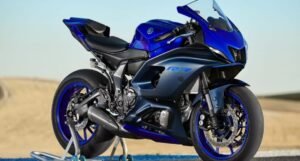 Yamaha R7 গতি স্টাইল আর প্রযুক্তির নিখুঁত এক সংমিশ্রণ