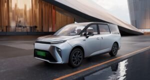 MG M9 স্টাইল সেফটি আর স্মার্টনেসে ভরপুর এক বৈদ্যুতিক বিস্ময়