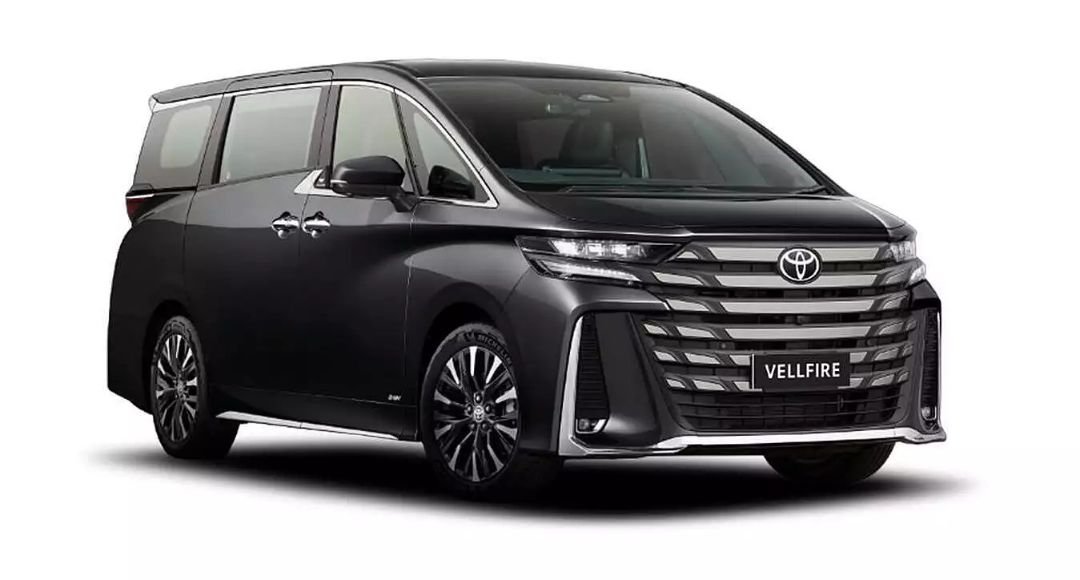 Toyota Vellfire ভারতের রাস্তায় প্রিমিয়ামের নতুন অধ্যায়