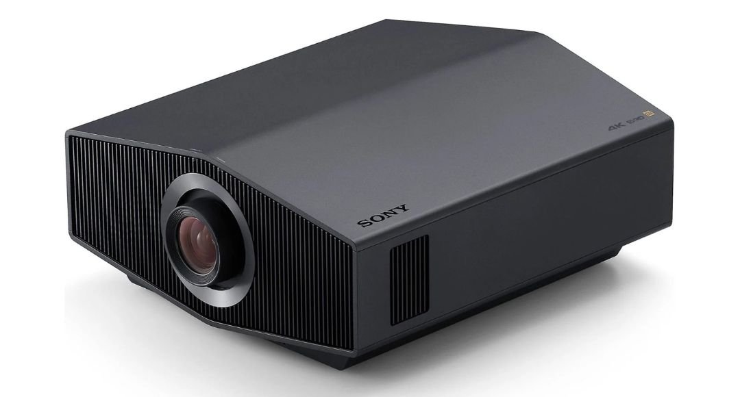 Sony Bravia Projector 7 নিজের ঘরেই এখন সিনেমা হলের ম্যাজিক