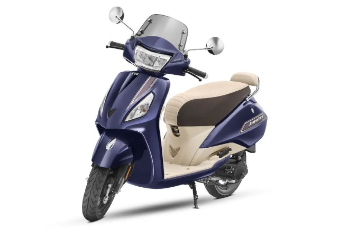 TVS Jupiter CNG সাশ্রয়ী এবং পরিবেশবান্ধব স্কুটি মাত্র Rs ৭৫০০০ থেকে
