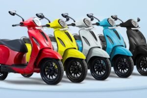 Bajaj Chetak 3503 আধুনিক শহুরে জীবনের জন্য এক স্মার্ট স্কুটার দাম মাত্র Rs 1.35 লাখ