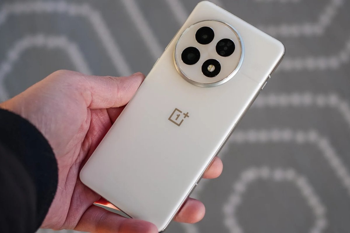 OnePlus 13s