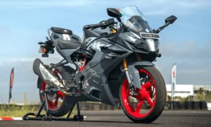 TVS Apache RR 310 স্পোর্টস বাইকের নতুন সংজ্ঞা দাম Rs 3.05 লাখ থেকে