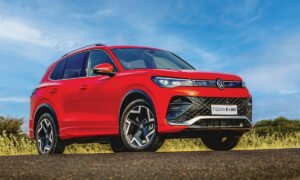 Volkswagen Tiguan R-Line 4×4 Power লেদার সিট এবং 9 Airbags সহ একদম লাক্সারি SUV দাম মাত্র Rs 35 লাখ