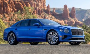 Bentley Flying Spur 6000 সিসির দৈত্য বিলাসের নতুন সংজ্ঞা মাত্র Rs 5.25 কোটি টাকায়